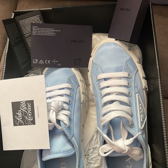 Prada Calzature Donna size 38.5 color baby blue bought from Saks Fifth Avenue - Picture 6 of 9